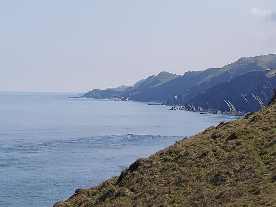 Flat 1 High Tide House, Mortehoe - Beautifully Designed Ground Floor Flat With Sea Views And Garden Dış mekan fotoğraf